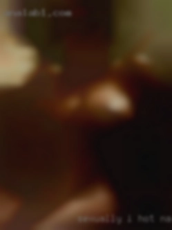 Sexually, I want to hot naked woman please my partner.
